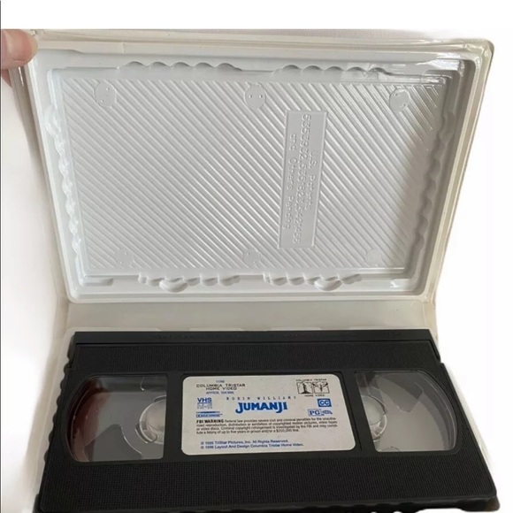 Lot of 3 VHS Walt Disney Vintage Movies Herbie Jumanji Hunchback of Notre Dame - Picture 6 of 7